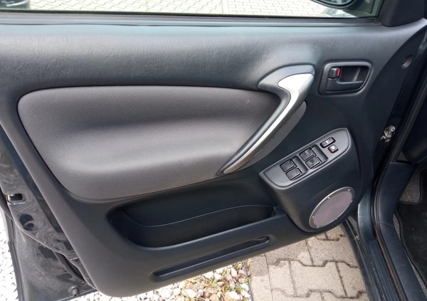 Toyota RAV4 cena 21900 przebieg: 202800, rok produkcji 2004 z Jutrosin małe 106